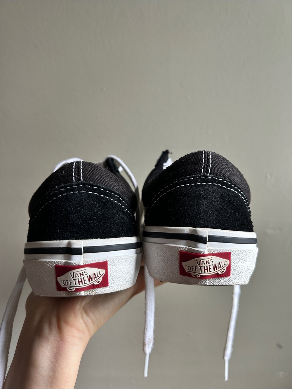 Old Skool Pro Vans, US Women 6.5 - Picture 4 of 11